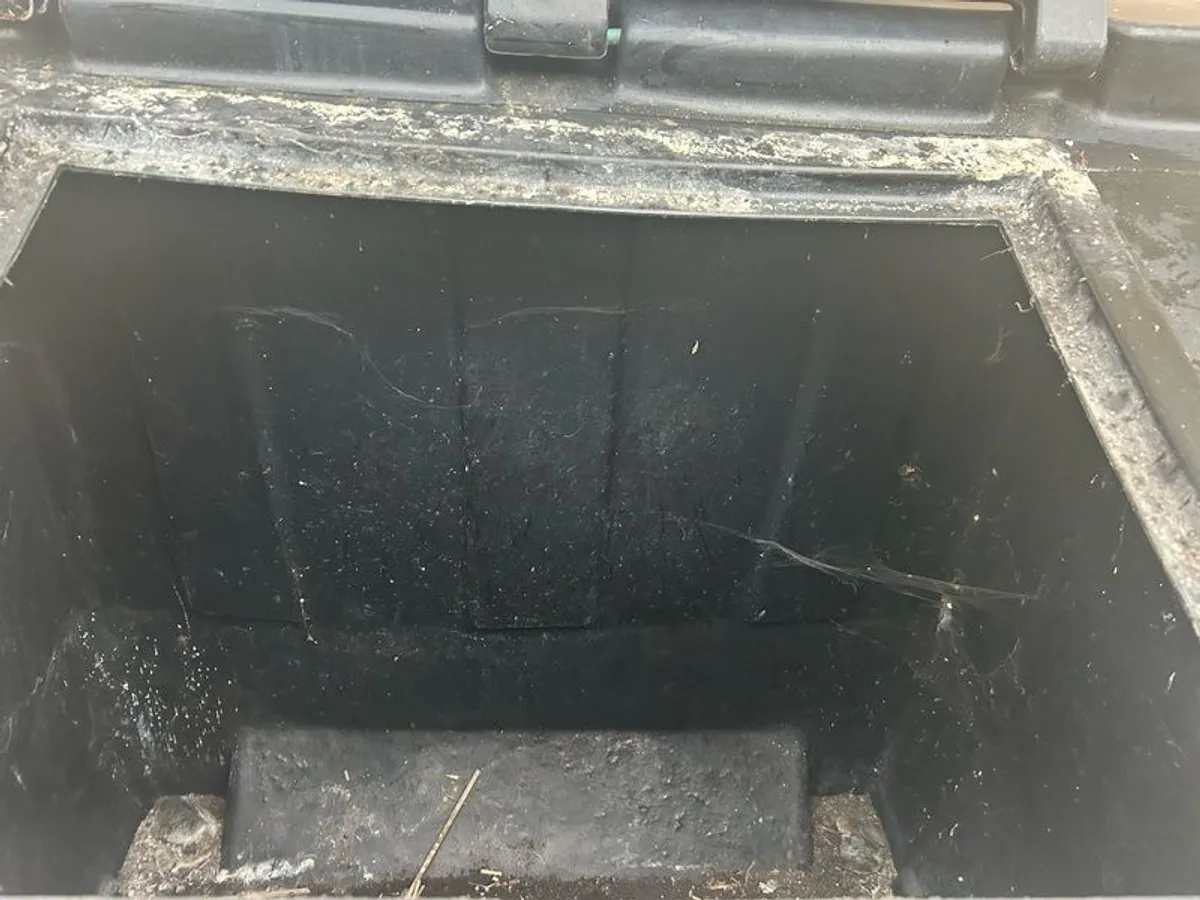 coal bunker /garden storage unit - Image 3