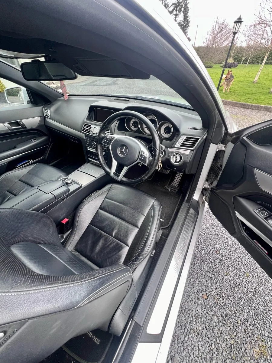 Mereces Benz E Coupé 152 model - Iridium Silver - Image 2