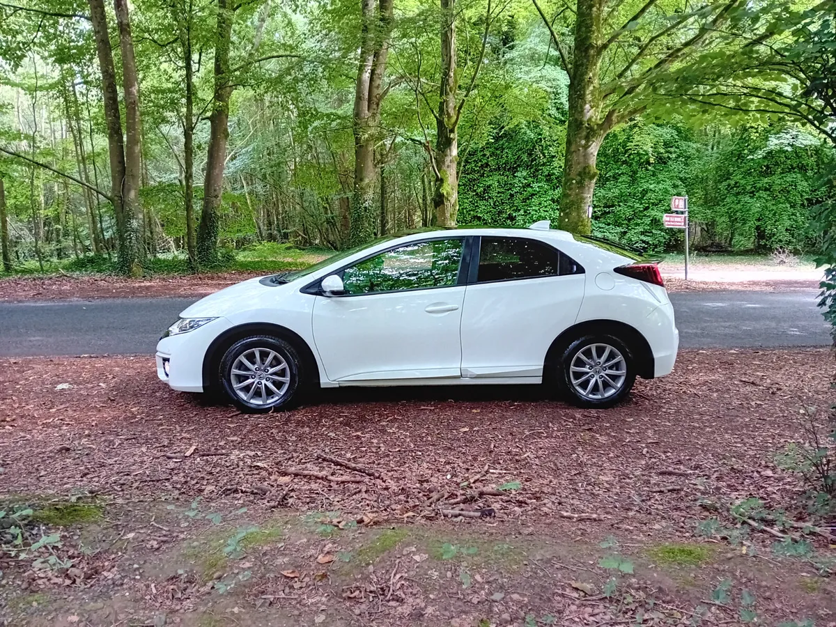 151 HONDA CIVIC , 1.6 I-DTEC EXECUTIVE 6 SPEED - Image 4