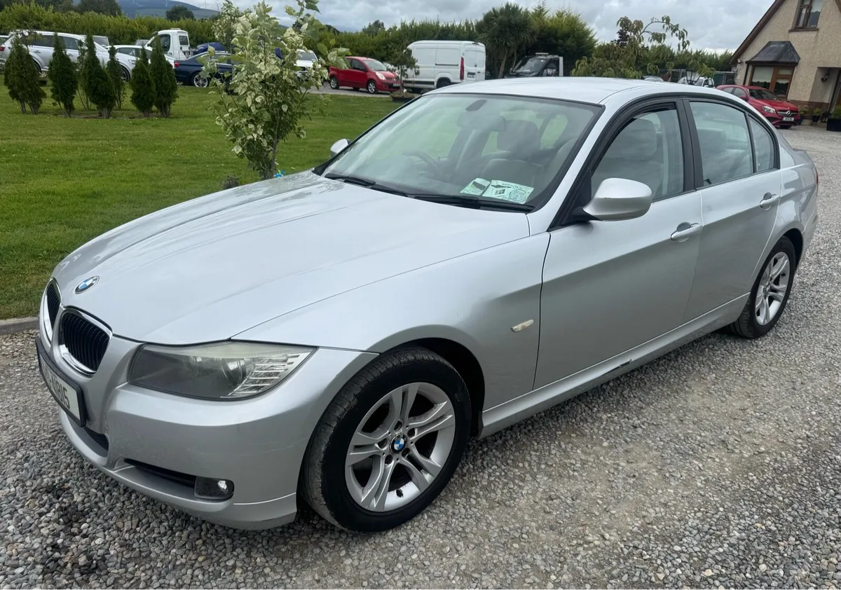 Bmw 3 Series - Image 2