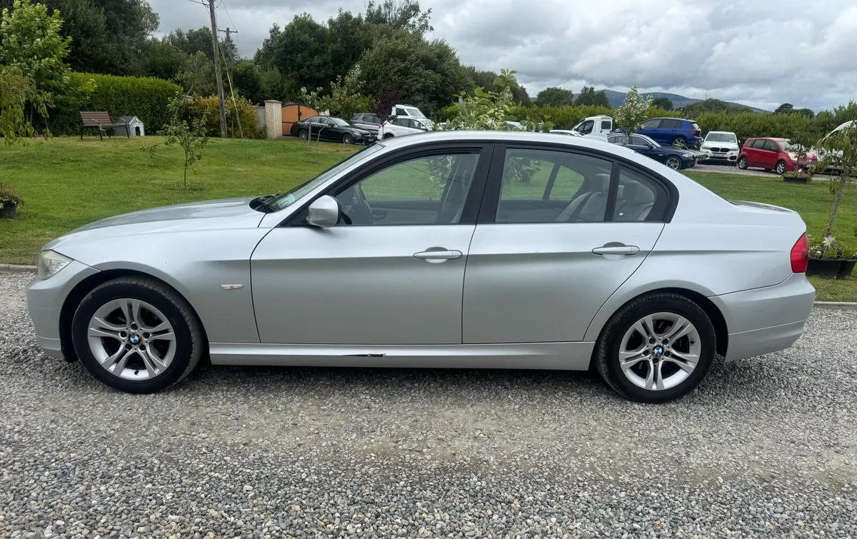 Bmw 3 Series - Image 3