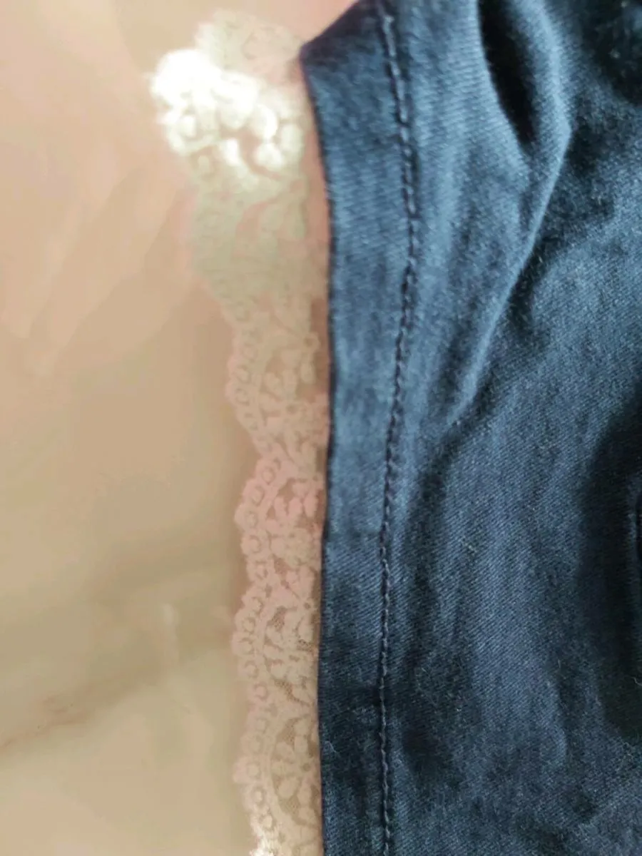 Girls Having Shorts - Image 3