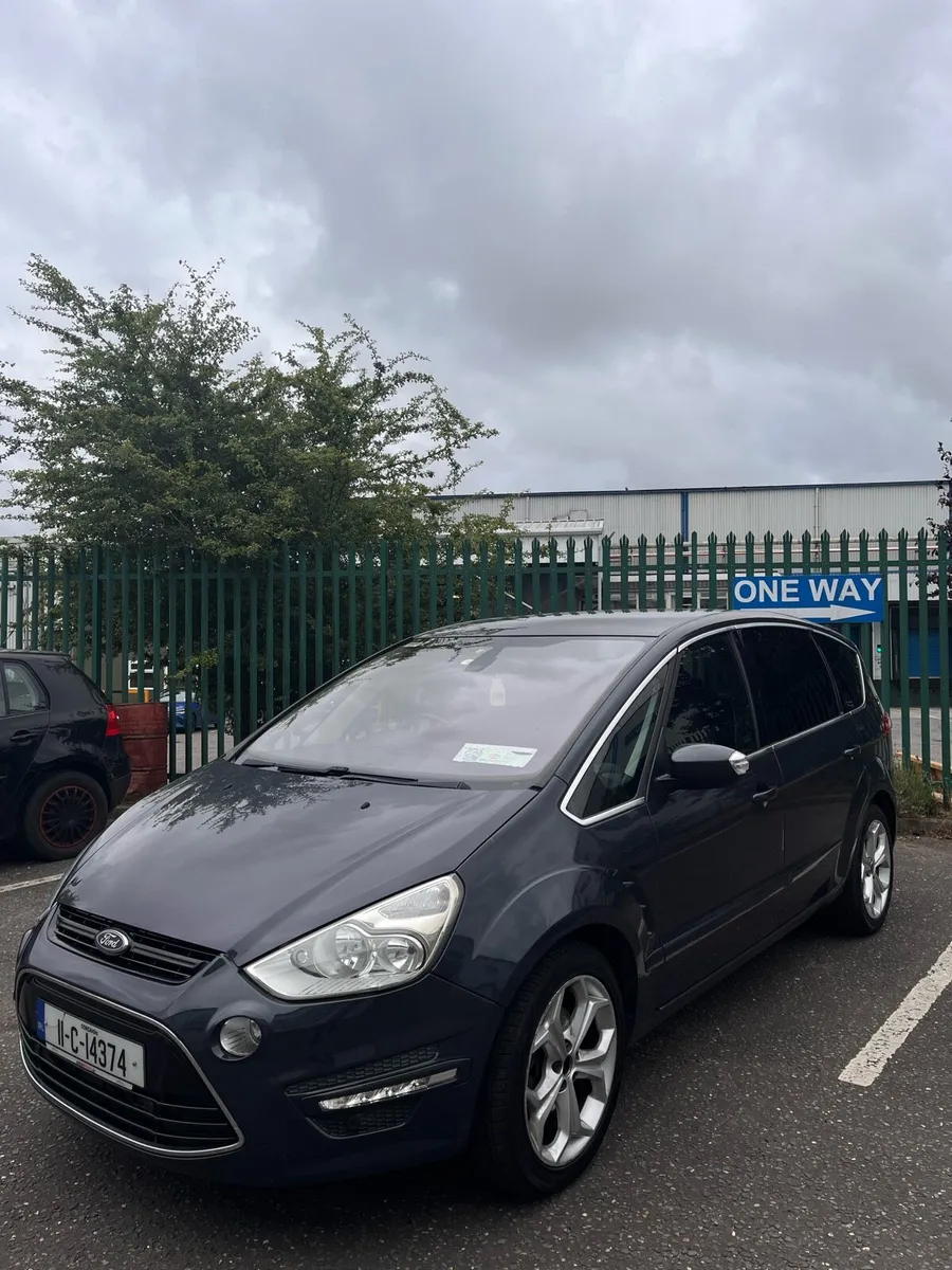 Ford S-MAX titanium edition - Image 3