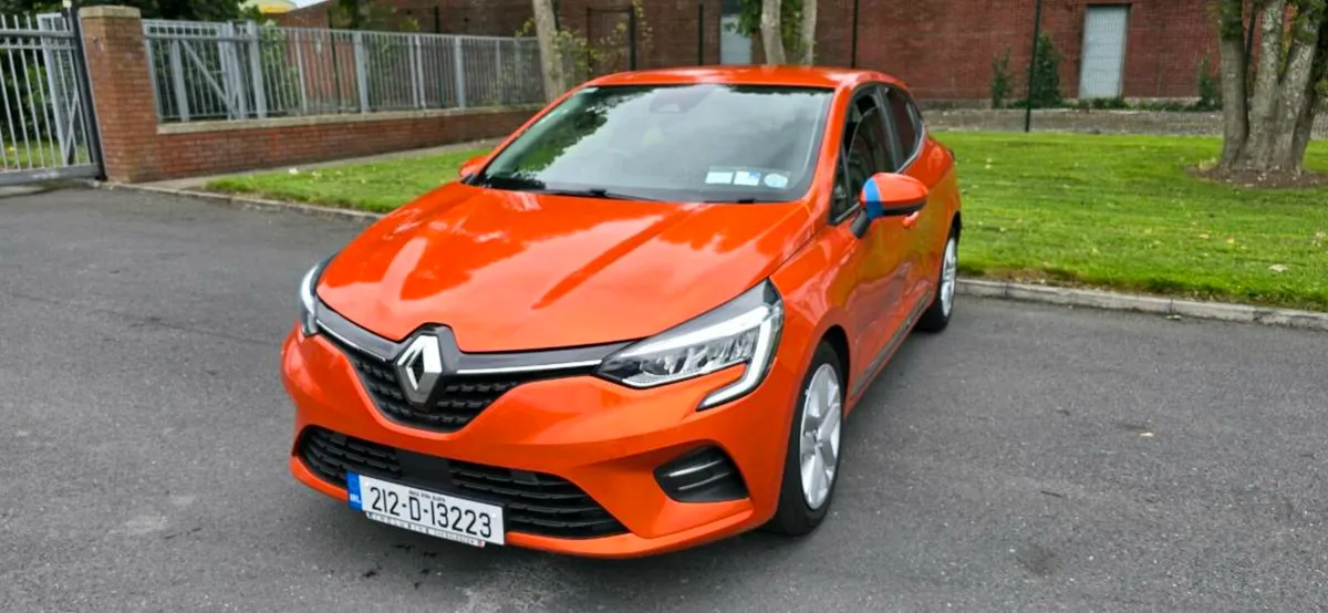 212 Renault Clio 1.0 Petrol - Image 2