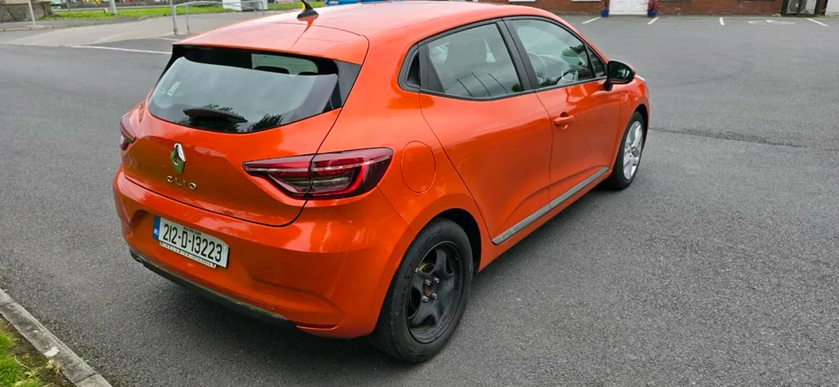 212 Renault Clio 1.0 Petrol - Image 4