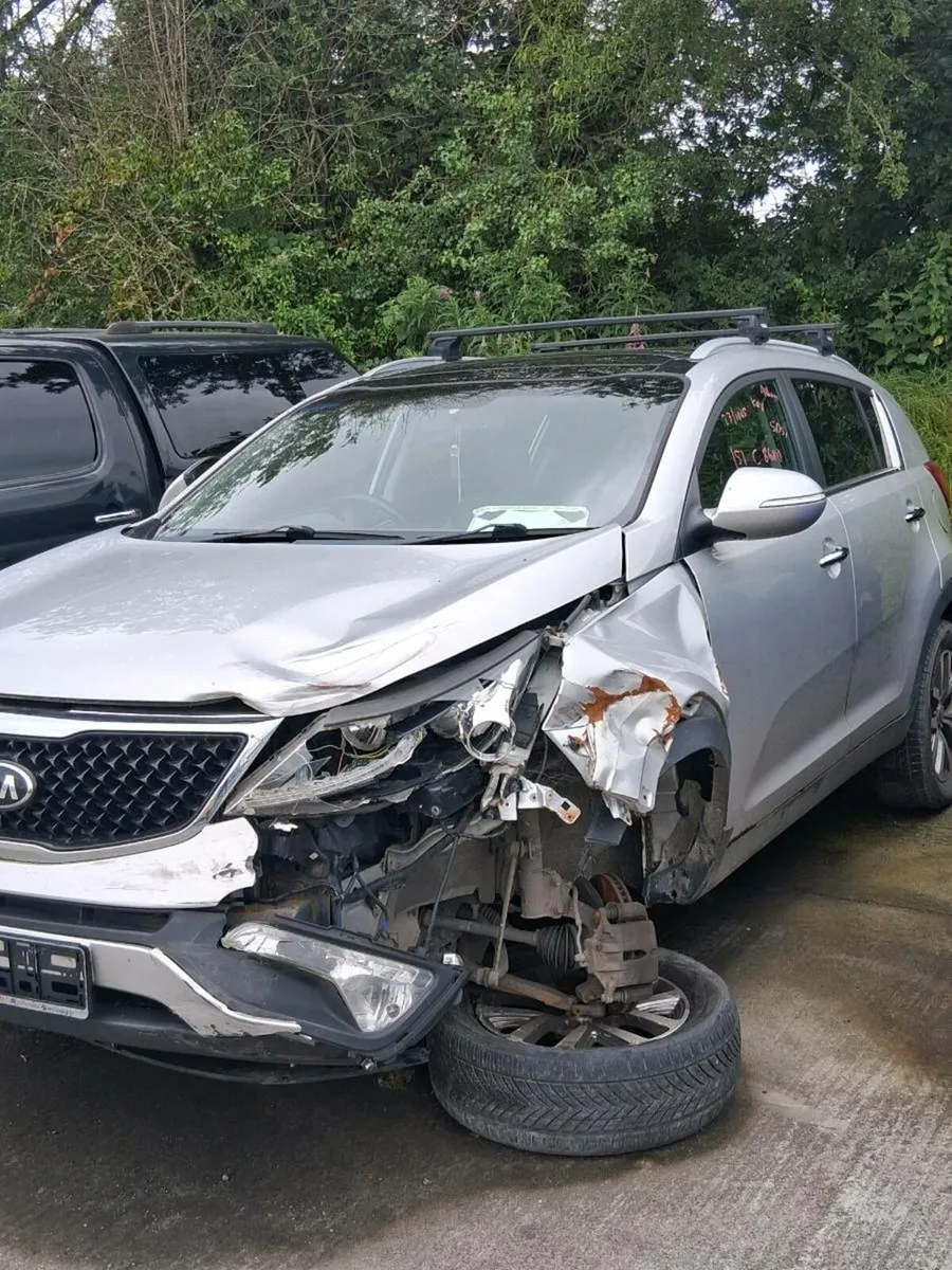 KIA SPORTAGE 1.7 CDRI, FOR PARTS, - Image 2