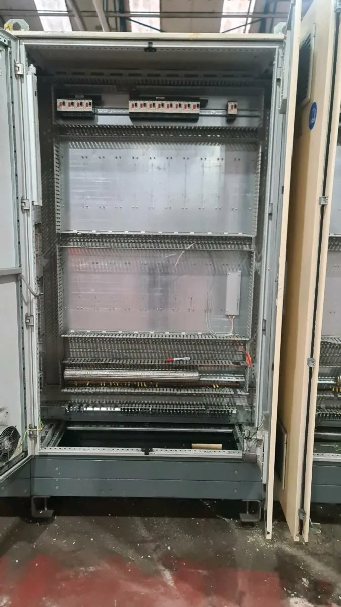 Electrical cabinet IP55 Cabinet 4600mm wide - Image 4