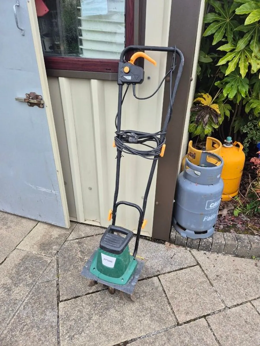 Essentials 800W 28cm Tiller 220-240V