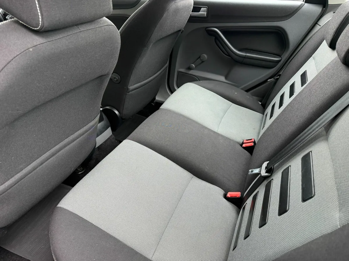 Ford Focus - Image 3