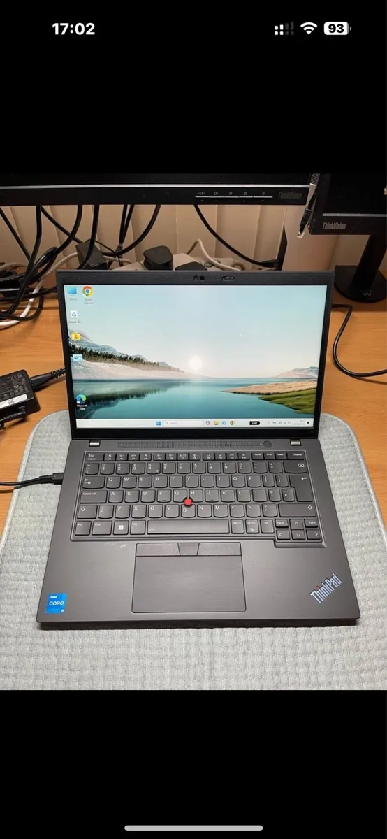 Lenovo i5 pro 32gb 256 win 11 pro - Image 1