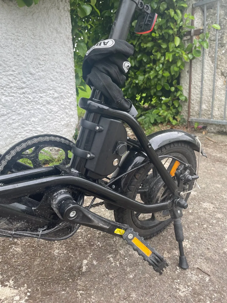 E Bike - Image 4