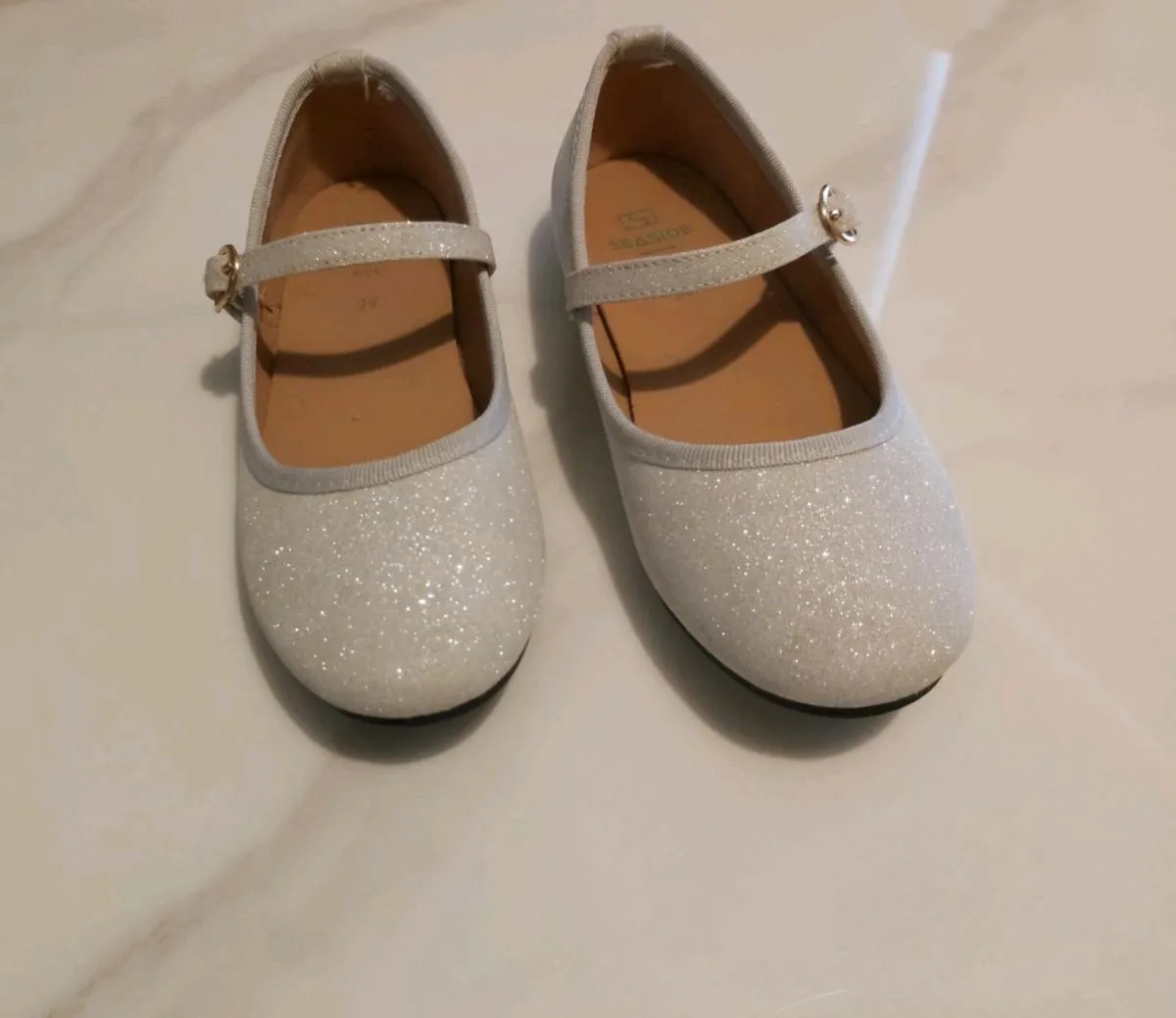 Sparkling shoes - Image 1