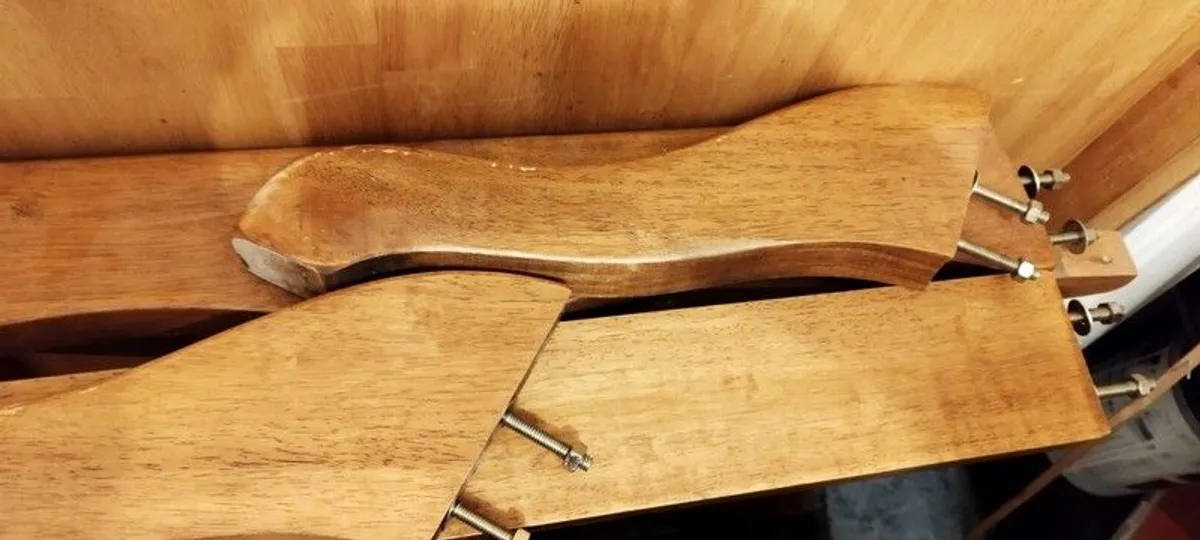 Kitchen table - Image 2