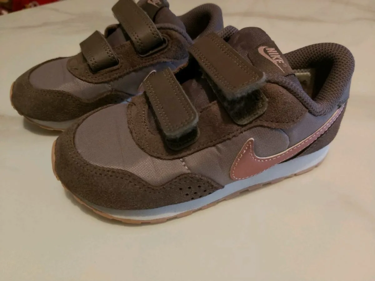 Nike trainers - Image 2