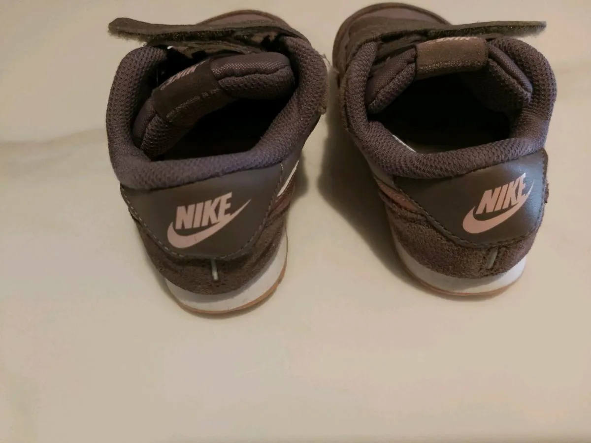 Nike trainers - Image 3