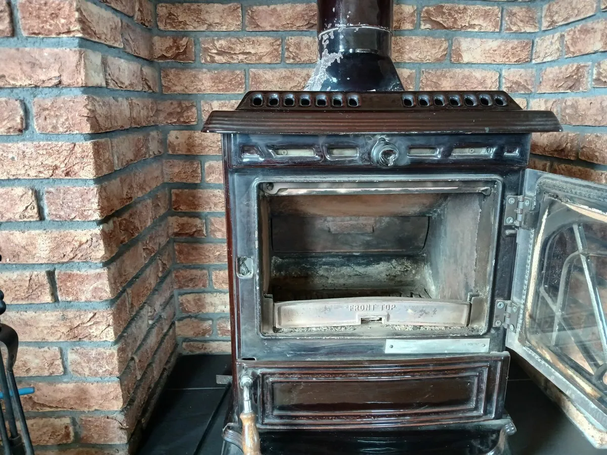 Solid Fuel Stanley Stove - Image 2