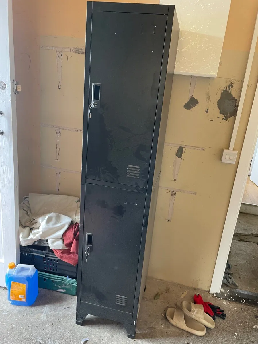 Black metal storage clothes locker / unit - Image 2