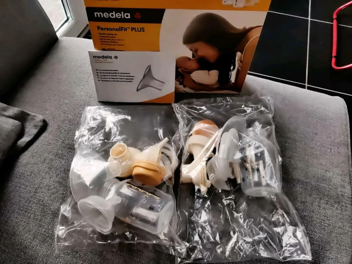 Breast Pump Bottle Set - Image 3