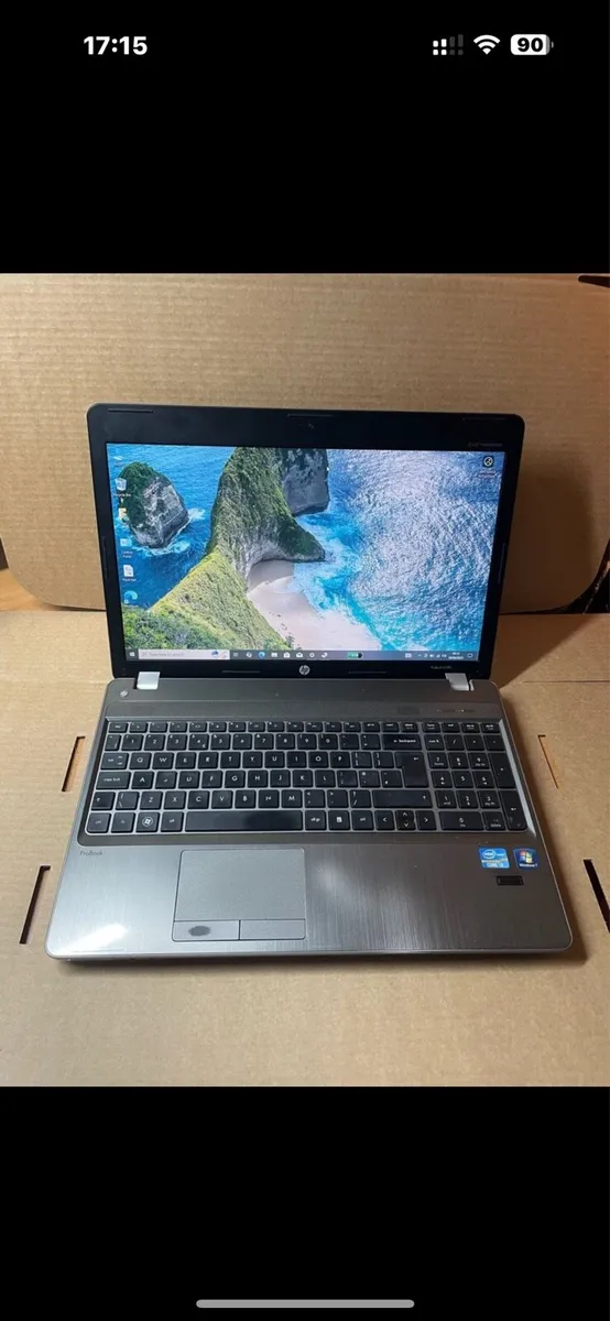 HP Laptop i3 pro 8-320 win 10 - Image 1