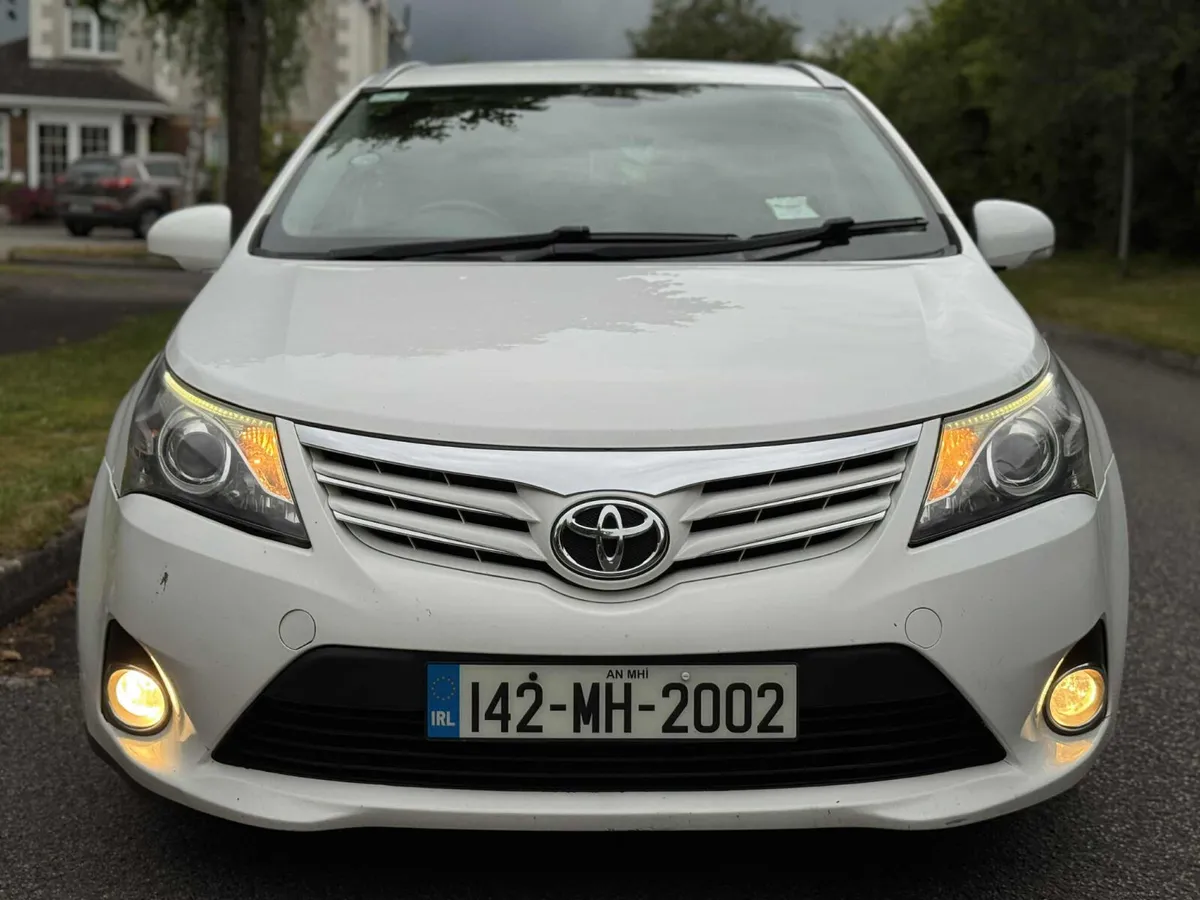 142 Toyota Avensis D4d Automatic - Image 3