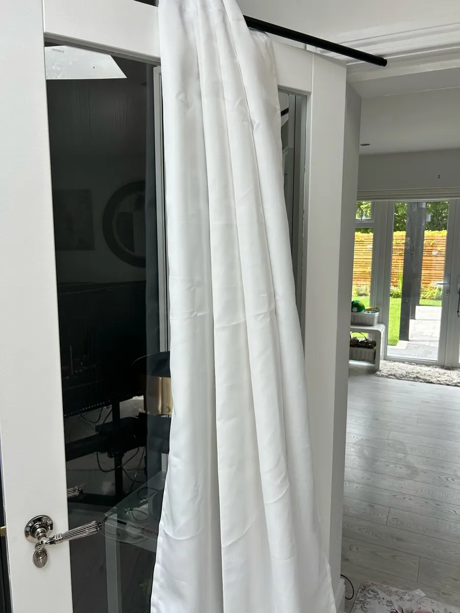 Curtains - Image 1