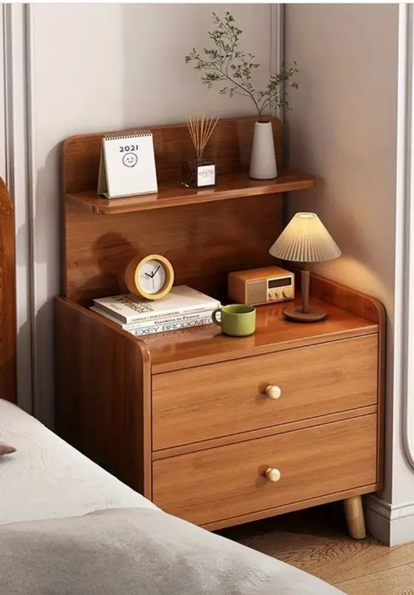 2 bedside lockers. 40 euro for both - Image 1