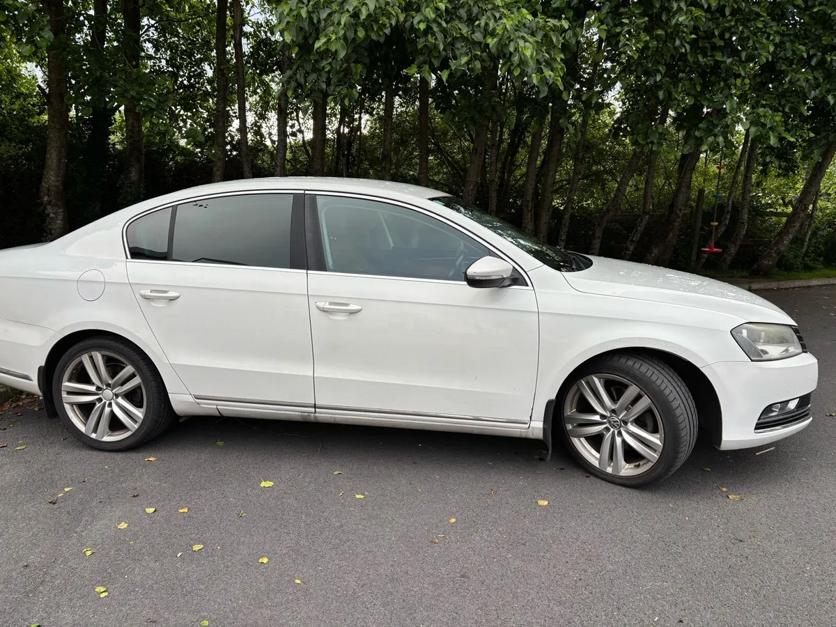 Vw Passat 1.6 high line 2012 - Image 2