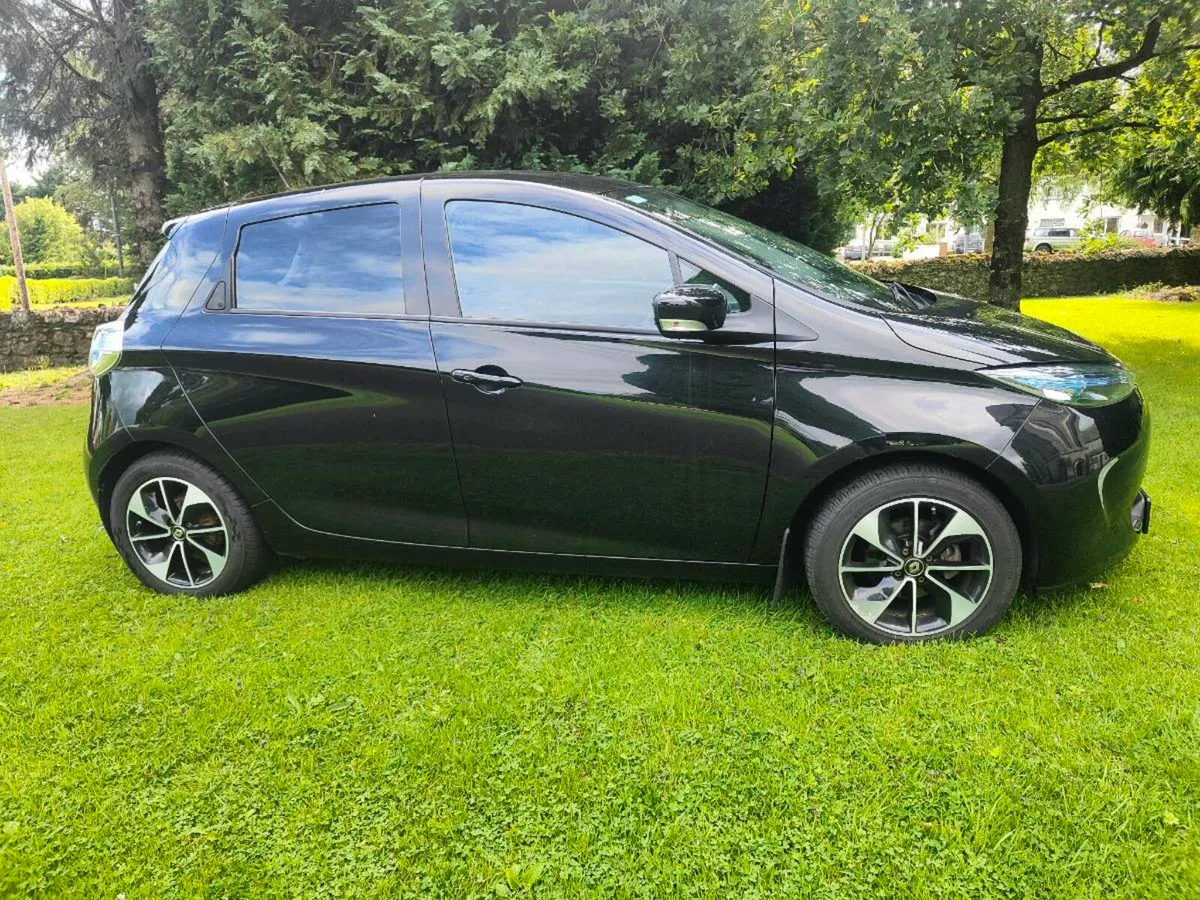 Renault Zoe ZE40 - Image 1