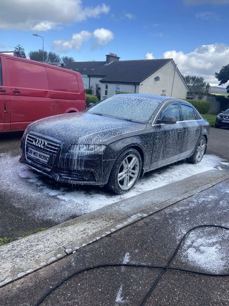 Audi A4 B8 08 - Image 2