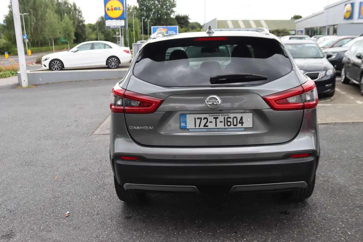 2017 Nissan Qashqai 1.5DCi Diesel 6-sp SUV - Image 4