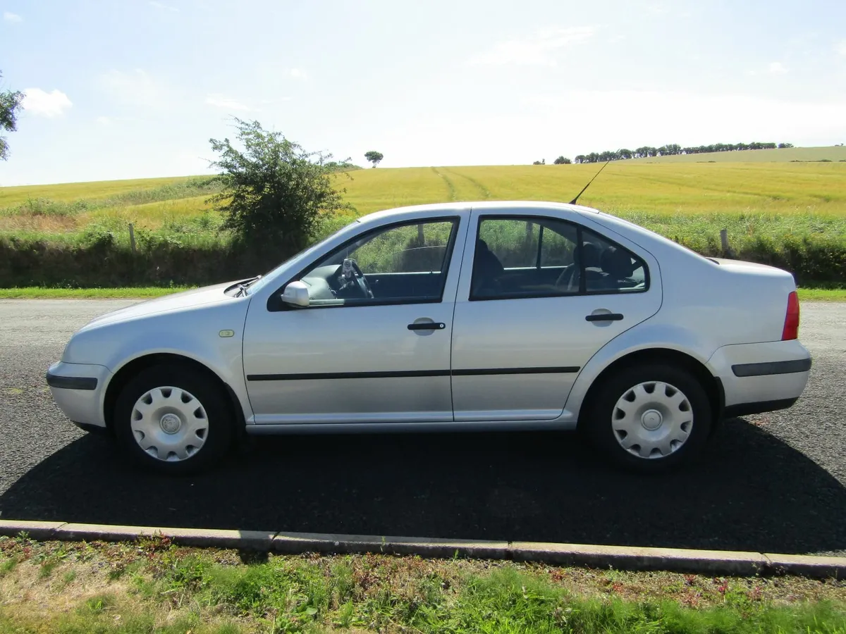 Volkswagen Bora 1999 - Image 2