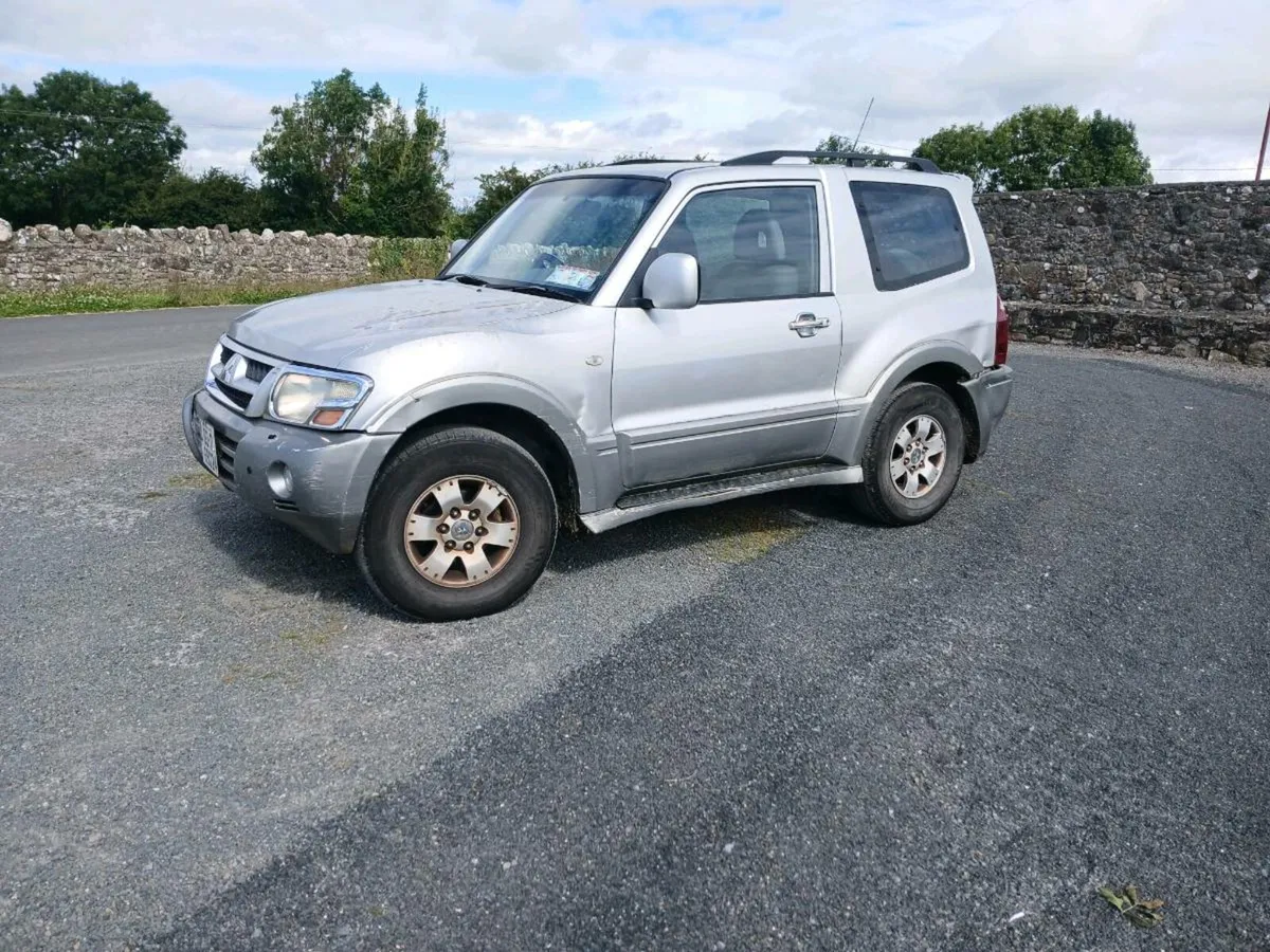 Mitsubishi pajero £2000 - Image 1