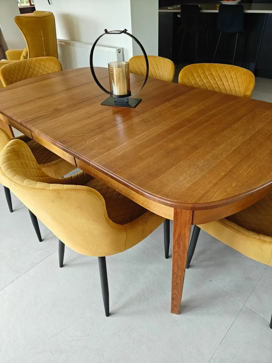 Dining table - Image 2