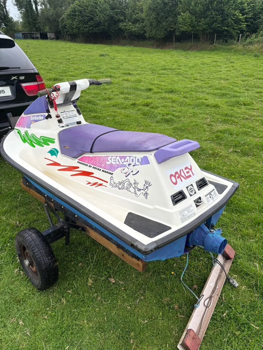 Jet ski - Image 1