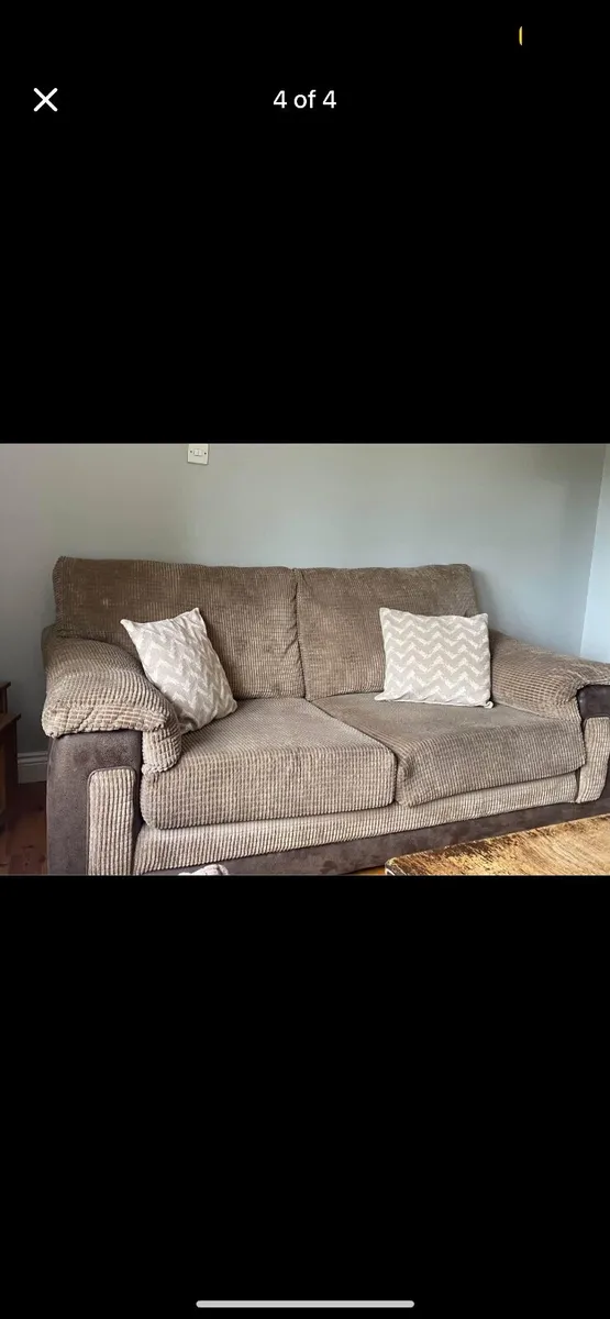 2 and 3 seater couch - Image 1