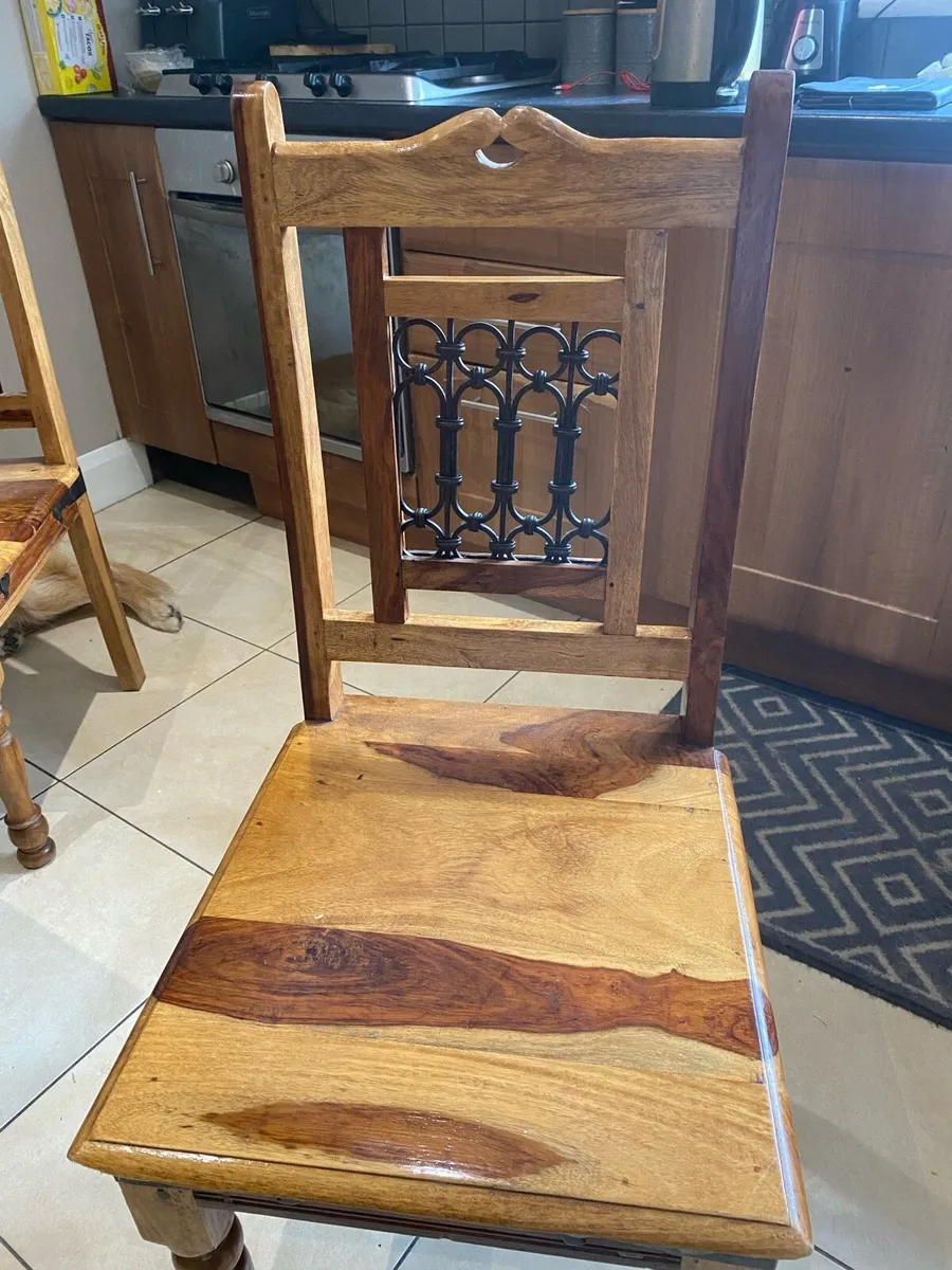 Solid Indian oak Table and Chairs - Image 2