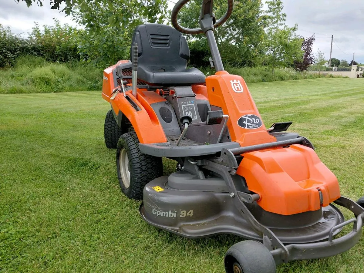 Husqvarna Rider R214C - Image 1