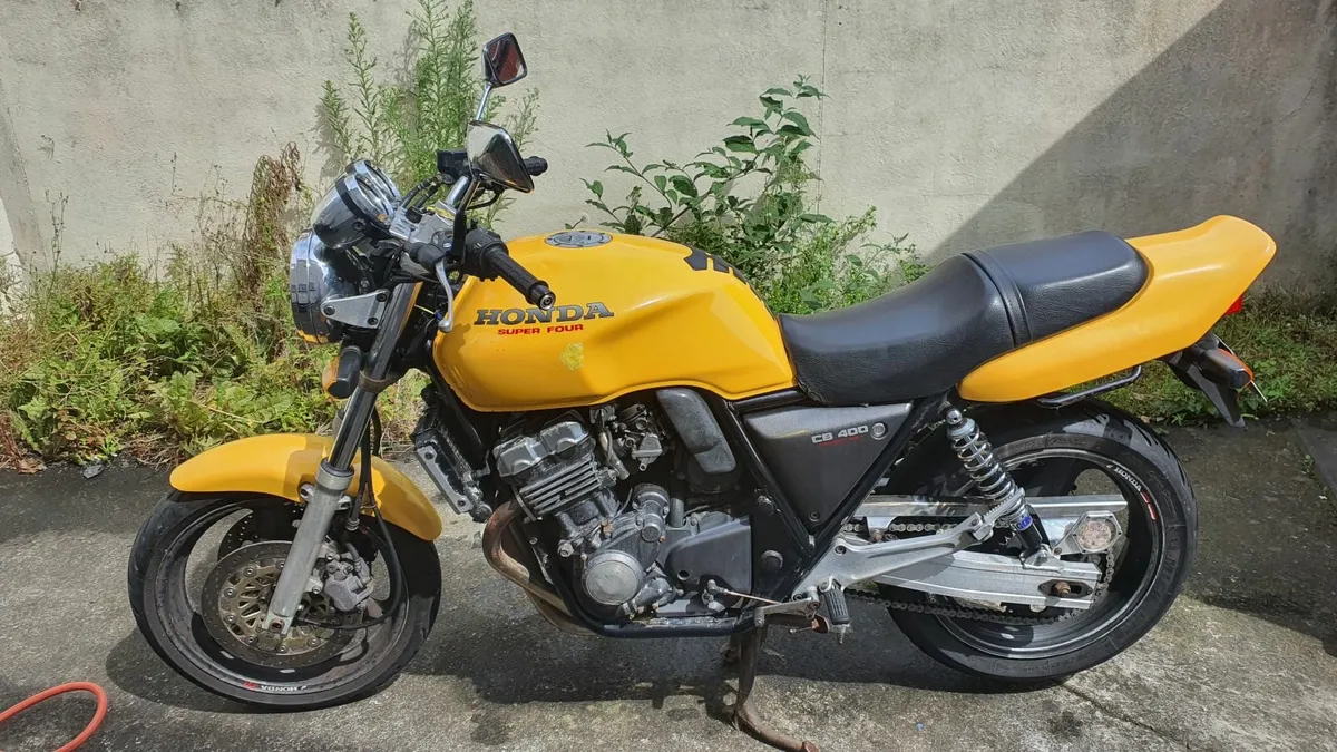 Honda CB400 Super Four 1993 - Image 4