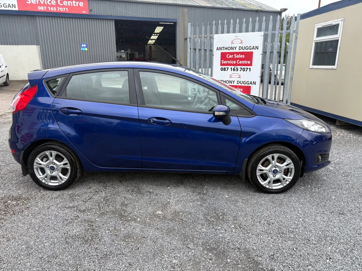 162 Ford Fiesta Zetec - Image 2