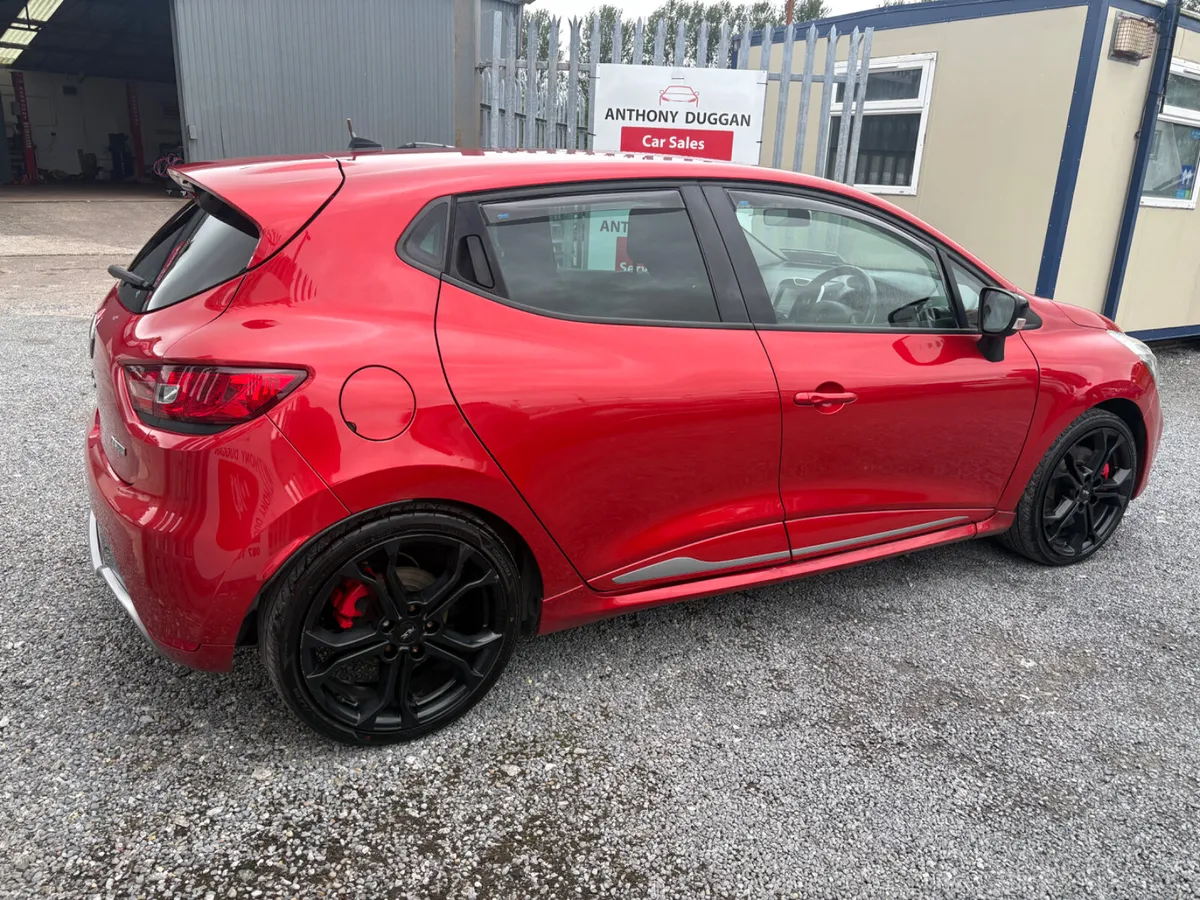 Renault Clio RS Automatic 200bhp - Image 3
