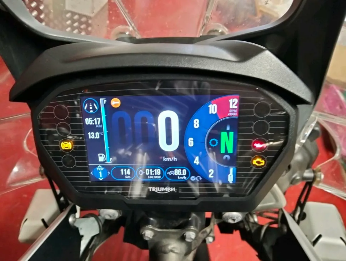 Triumph Tiger 800 - Image 4