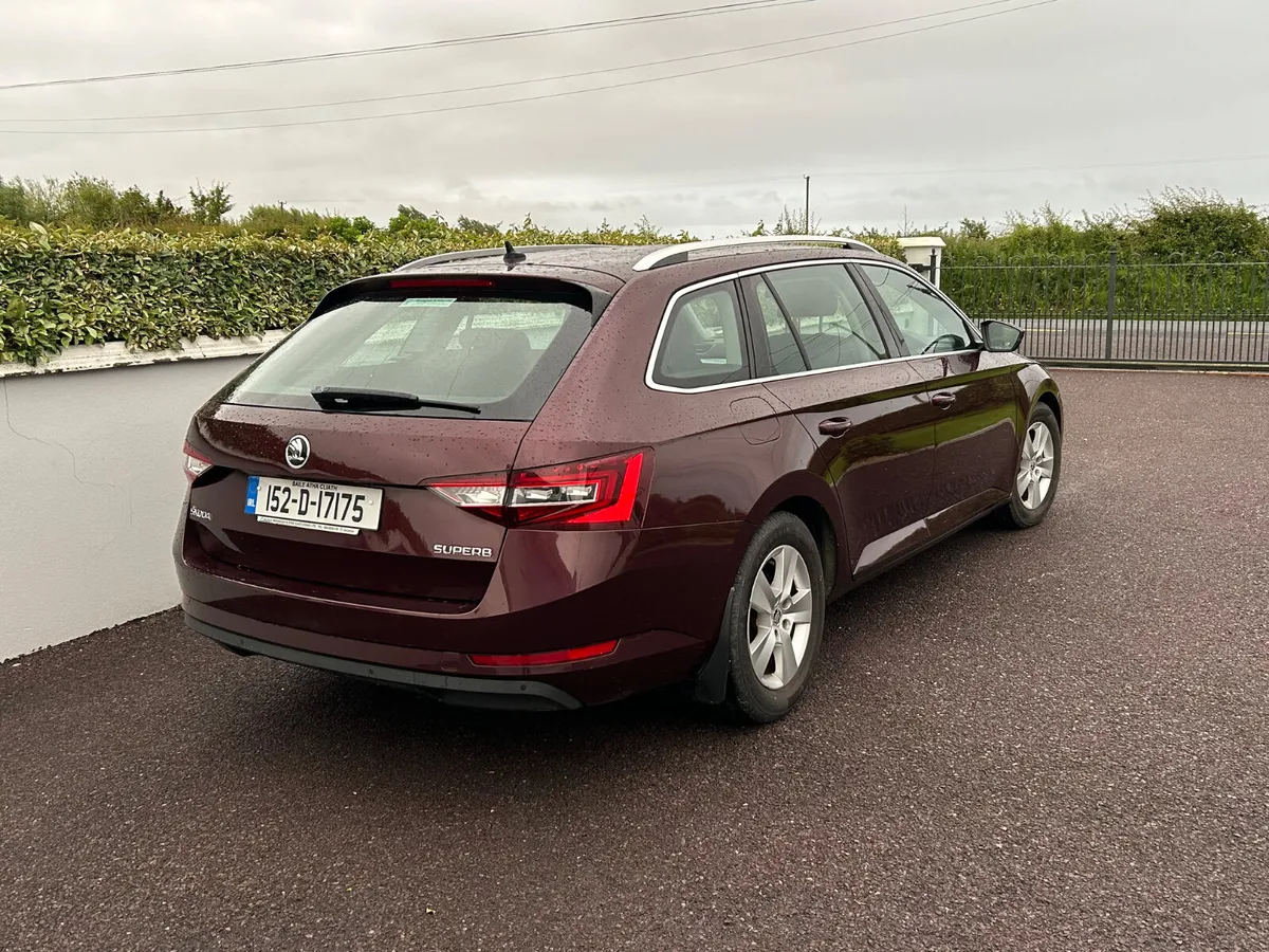 Skoda Superb 2015 - Image 2