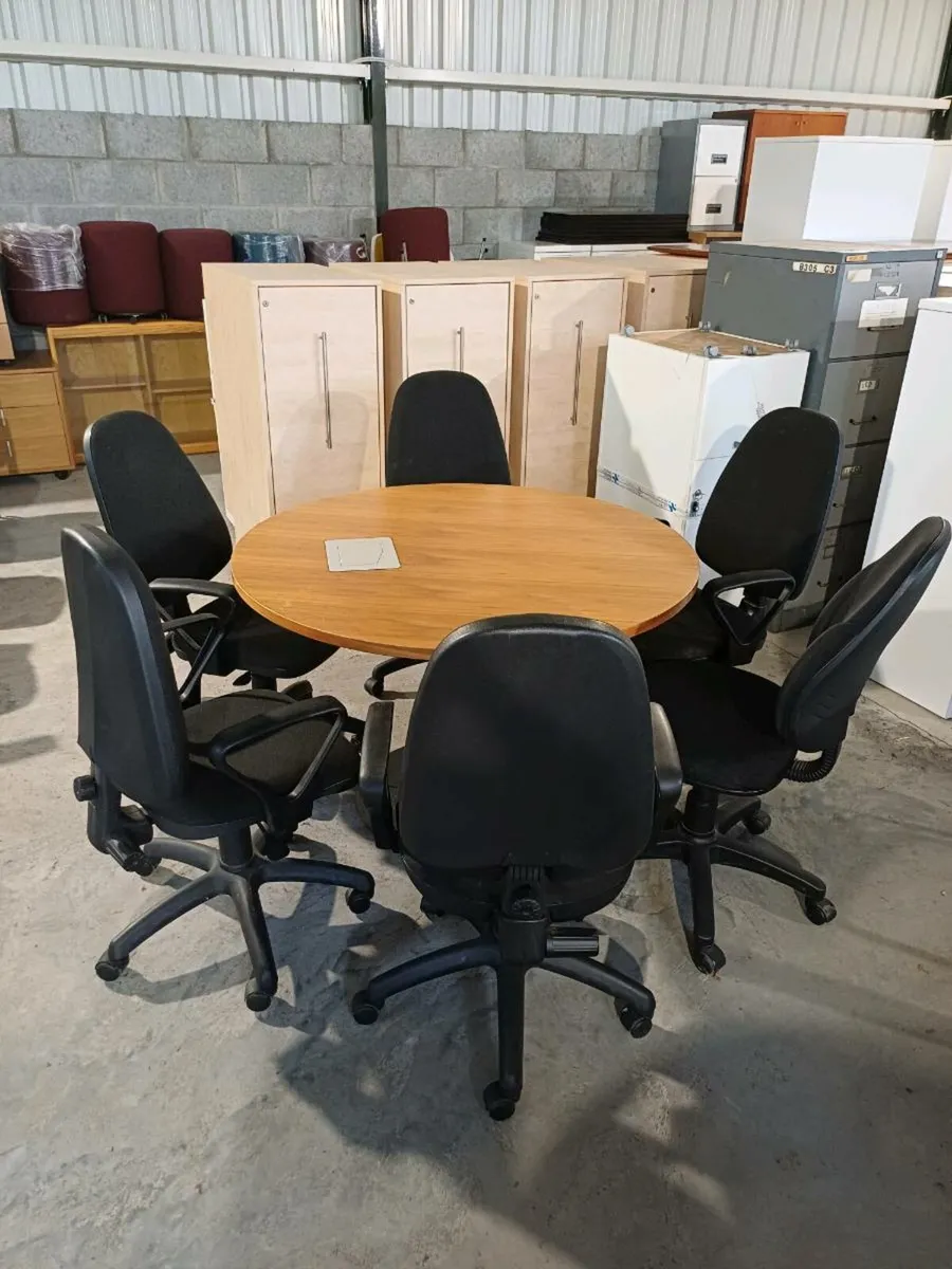 Wallnut Meeting Room Table - Image 4