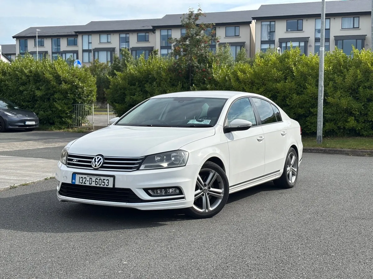 Vw Passat Genuine R-Line - Image 2