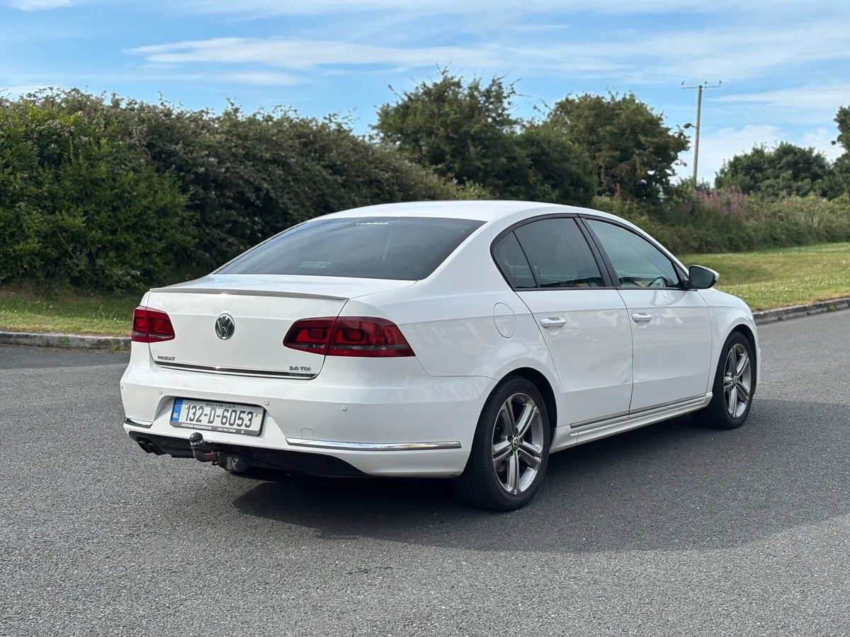 Vw Passat Genuine R-Line - Image 3