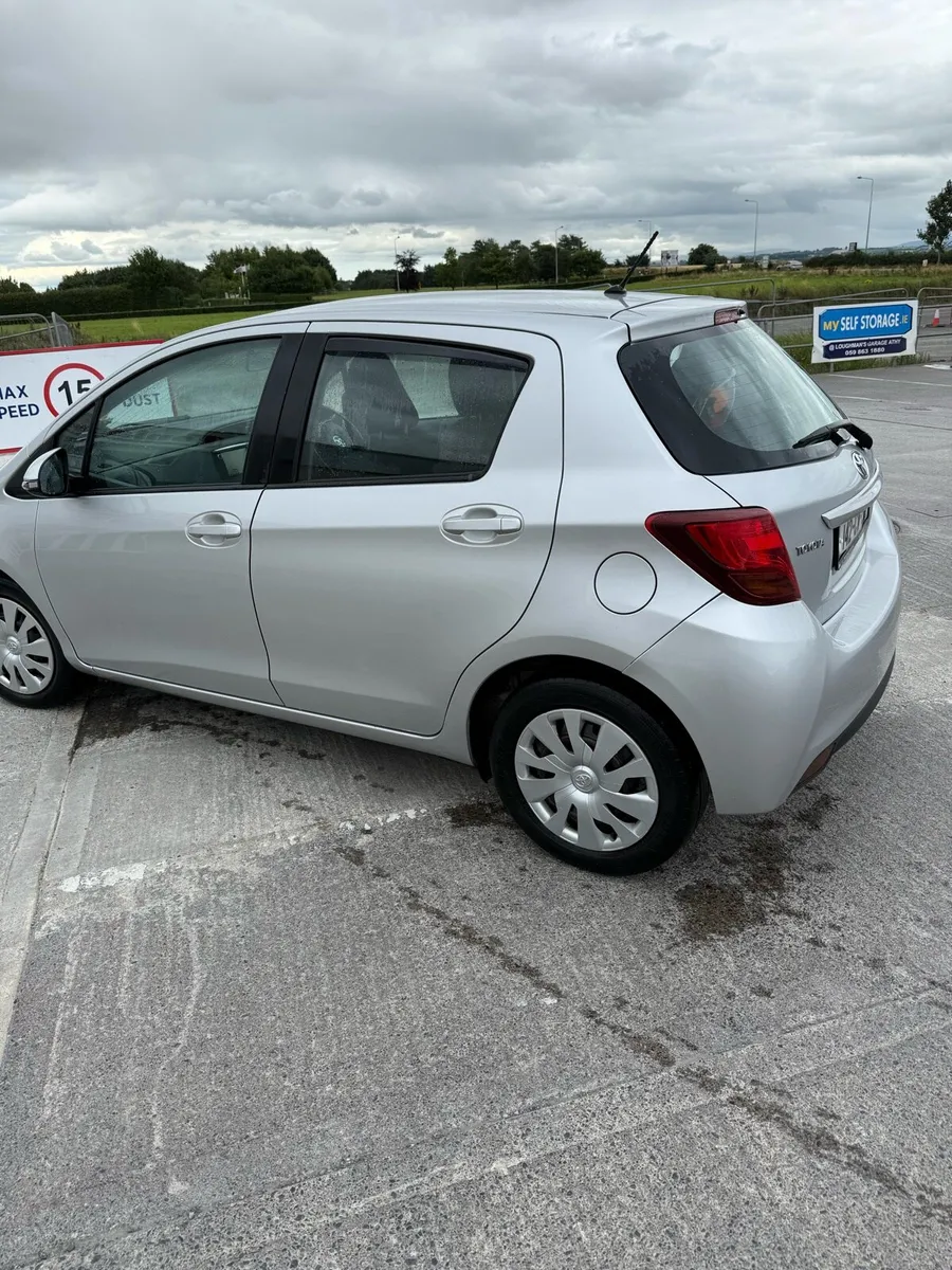 Toyota Yaris - Image 2