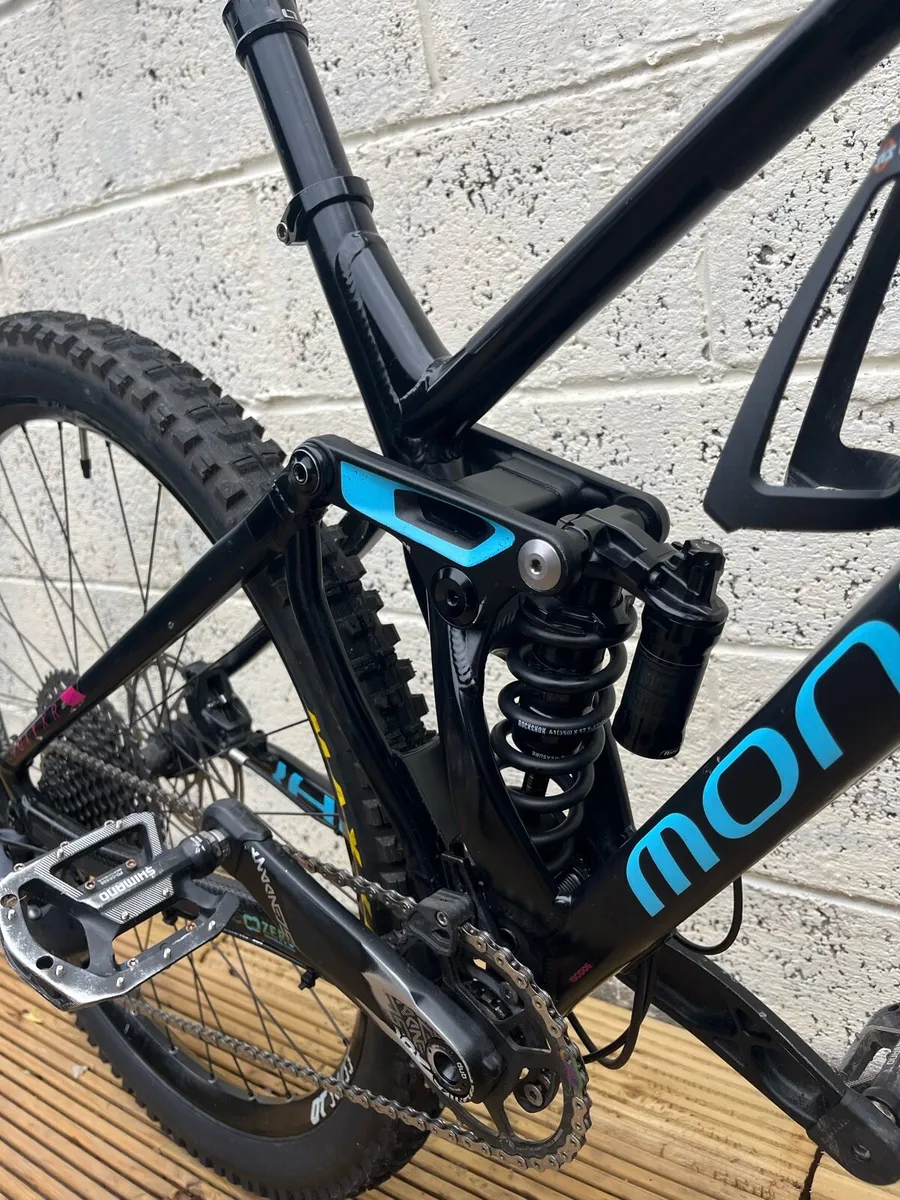 Mondraker Foxy XR 29 Enduro Bike - Image 4