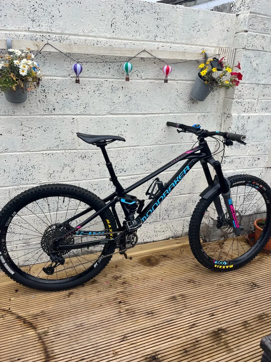 Mondraker Foxy XR 29 Enduro Bike - Image 1