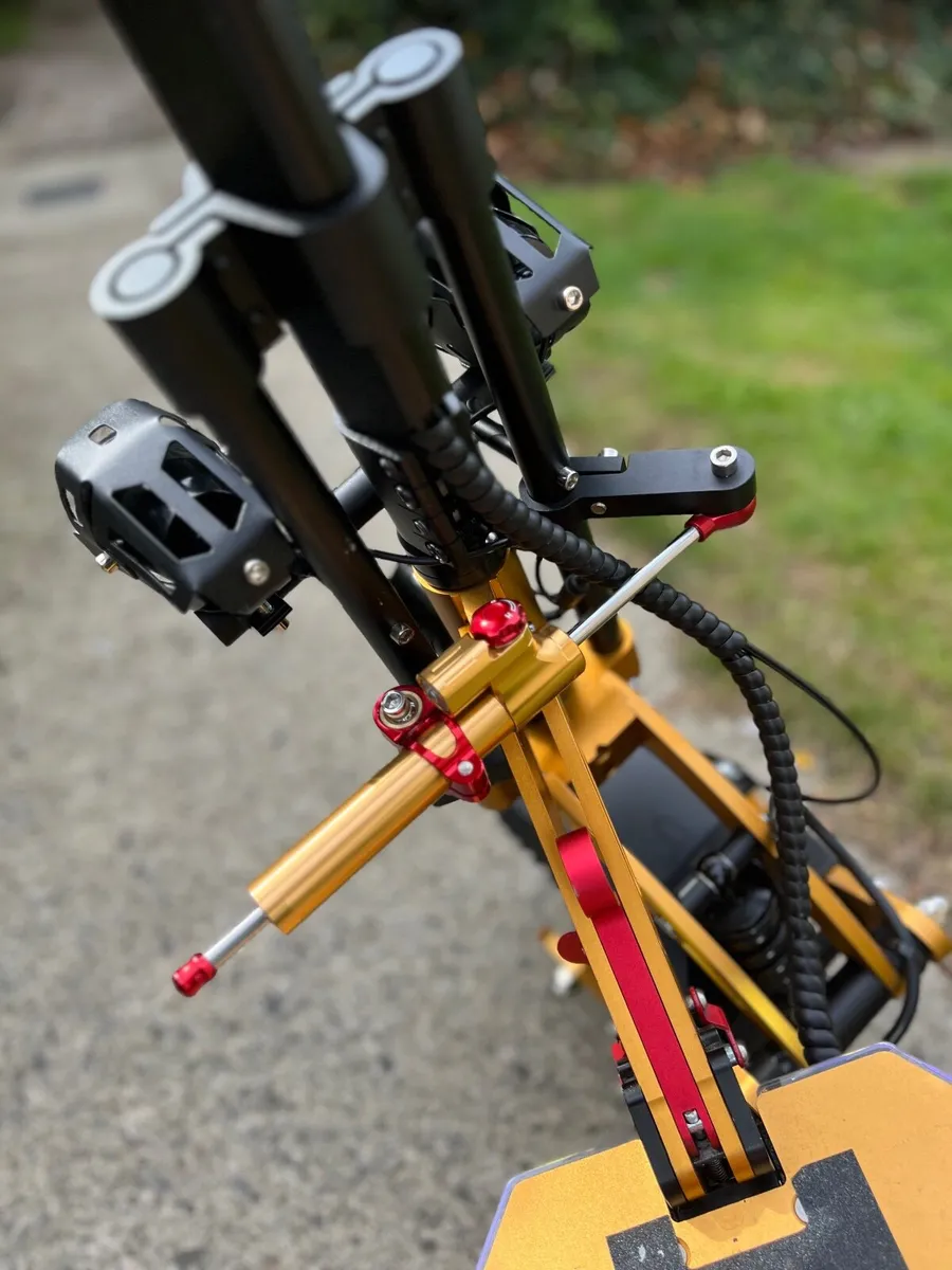 Electric scooter - Image 1