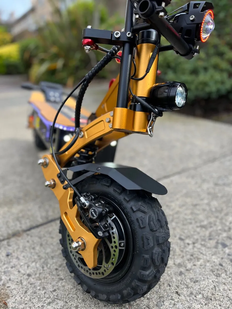 Electric scooter - Image 3